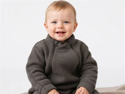 Joha ulddragt mørkebrun med lynlåse i børstet uld