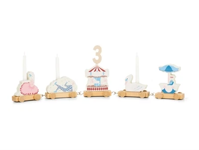 Cam Cam Copenhagen fødselsdagstog med karrusel og svane i carousel tema