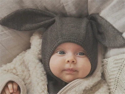 Huttelihut balaclava brown melange med lange ører brugt af baby