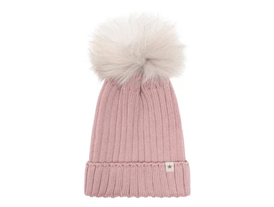 Huttelihut hue i rosa nuance med stor pompon set forfra