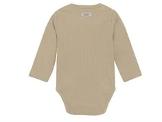 bagside af huttelihut rib body i sandfarvet tone