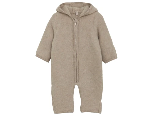 Huttelihut køredragt i camel melange med blød uldfleece og søde ører set forfra