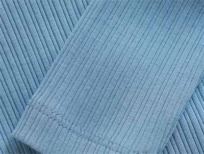 Huttelihut body windward blue rib detalje