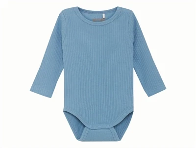 Huttelihut body windward blue i rib forfra