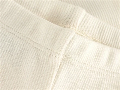 Huttelihut leggings antique white rib detalje