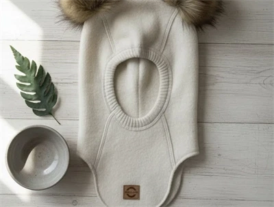 Mikk-line melange offwhite elefanthue merinould med pom pom'er