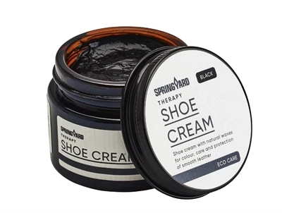 Springyard Shoe Cream sort skocreme i krukke med låg åbent