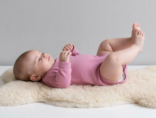 Joha uldbody i pink med lange ærmer