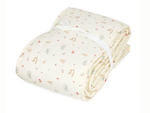 Cam Cam Copenhagen sengerand i råhvid nuance med vintage toys print