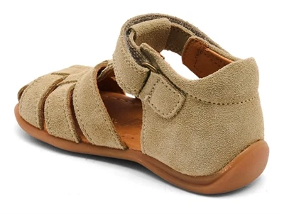 Bisgaard Carly sandal i grøn ruskind med gummisål