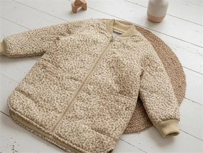 Wheat termojakke Herta gooseberry wine