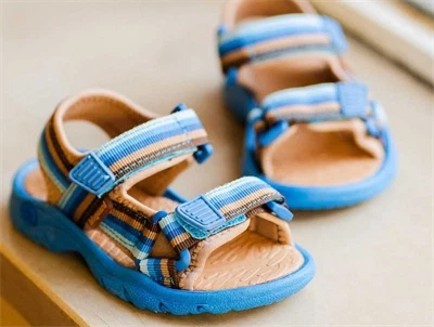 Bisgaard Nico sandal cobalt mix med velcro