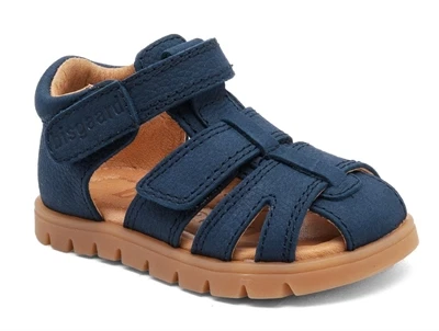 Bisgaard Frans sandal i navy med lukket tå set forfra