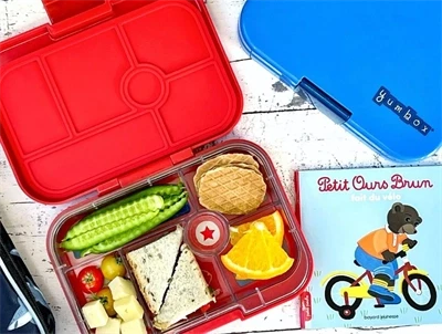 Yumbox Original bento madkasse rød/racerbil med 6 rum