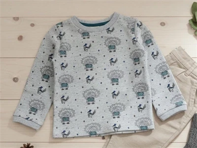 En Fant sweatshirt rainy day