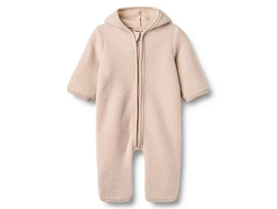 Wheat Wool fleece suit Ata pale lilac med hætte og trykknapper set forfra