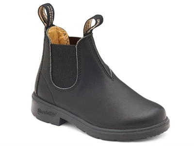 Blundstone børnestøvle i black premium læder set skråt fra siden