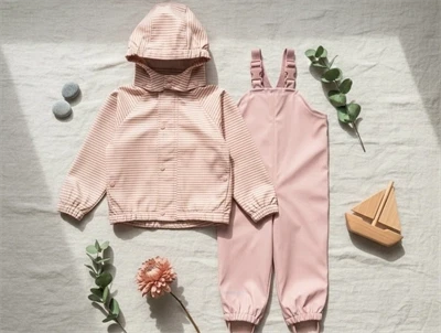 Bundgaard Cali regnsæt vintage rose stribet med seler