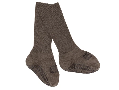GoBabyGo skridsikre merinouldstrømper i brun melange