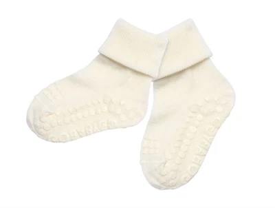 GoBabyGo skridsikre merinouldstrømper i snowflake