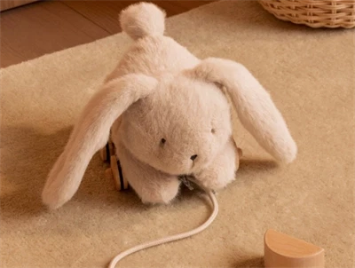 Liewood kanin trækdyr i farven mist med lange bløde ører og snor