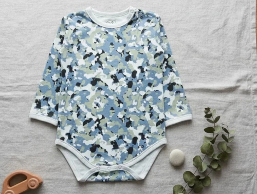 Petit by Sofie Schnoor body camouflage