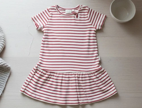 Petit Piao bright red stribet kjole