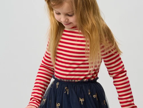 THE NEW rib t-shirt i røde og hvide striber med lange ærmer