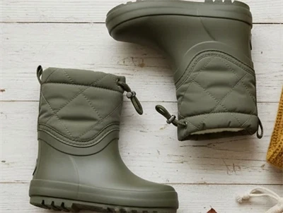 Wheat dry leaves vintergummistøvle