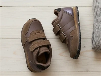 Woden Kids sneaker Nor suede chestnut