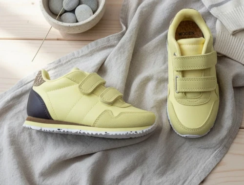 Woden Kids sneaker Nor suede banana
