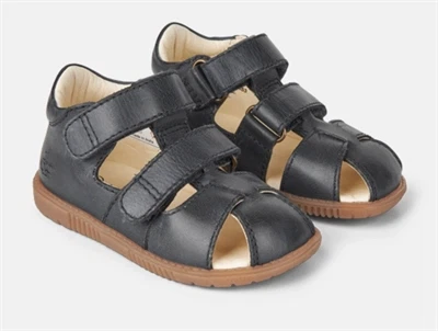 Bundgaard Ranjo sandal navy med lukket tå og velcro