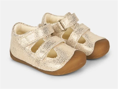 Bundgaard Petit Summer sandal guld med velcro og lukket tå