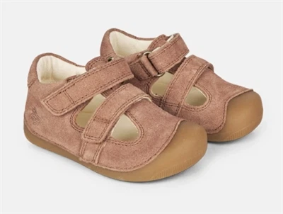 bundgaard petit summer sandal mocha med velcro og lukket tå  
