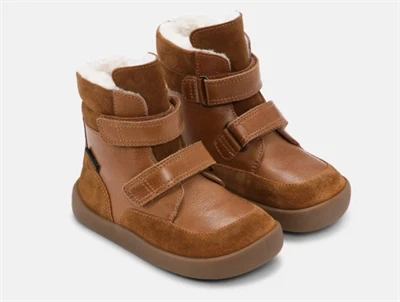 Bundgaard Basil vinterstøvle cognac set fra siden