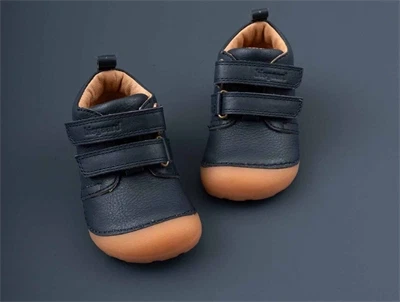 Bisgaard Carter begyndersko navy med velcroBisgaard Carter begyndersko navy med velcroBisgaard Carter begyndersko navy med velcr