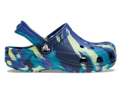 Crocs Classic clog blå med marble effekt og hælrem