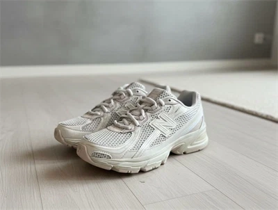 New Balance 740 sneakers sea salt