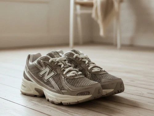 New Balance 740 sneakers arid stone
