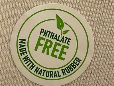 olivengrønne gummistøvler fra Mikk-Line forfra- mærkat