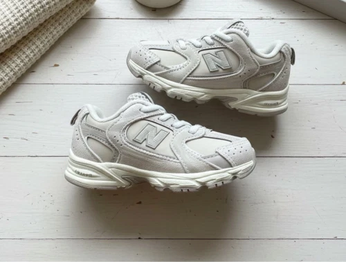 New Balance 530 sneakers moonbeam med elastiksnøre