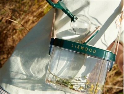 Liewood insektbeholder med strop og forstorrelsesglas