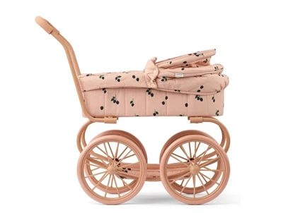 Liewood Adaline dukkevogn i rosa nuance med blomsterprint set fra siden