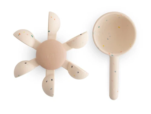 Mushie vandhjul badlegetøj i silikone med confetti