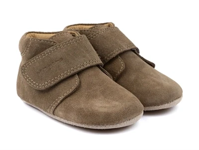pom pom hjemmesko khaki i ruskind med velcro