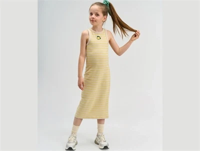 THE NEW Shannon rib kjole acacia striped vist på model