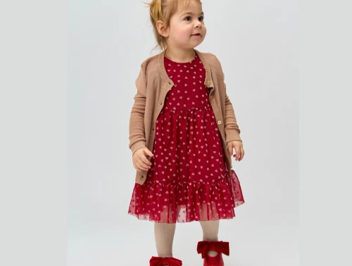 THE NEW siblings tylkjole i ski patrol aop med hjerteprint iført barn- julekjole