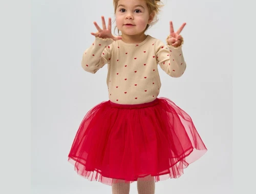 THE NEW siblings tylskørt i ski patrol med elastik i taljen set på barn- farven ski patrol er rød